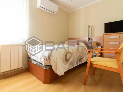 Flat in calle de San Elías - Photo 18