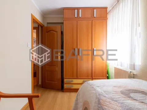 Flat in calle de San Elías - Photo 20