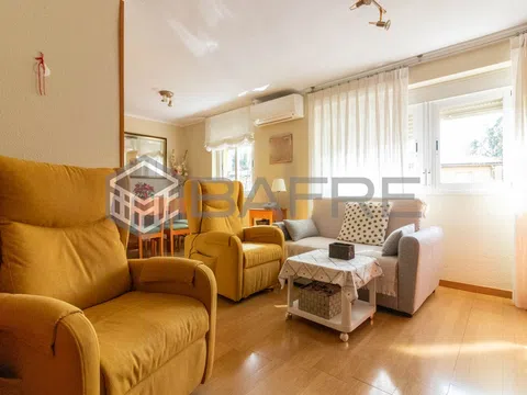 Flat in calle de San Elías - Photo 6