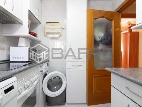 Flat in calle de San Elías - Photo 9