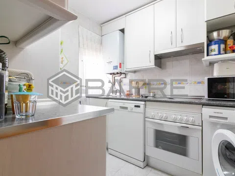 Flat in calle de San Elías - Photo 10