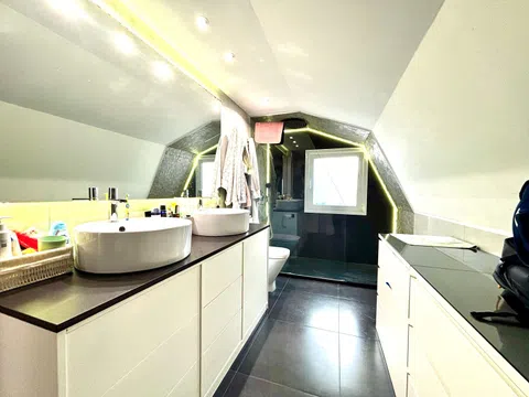 Duplex in calle de Manuel Uribe - Photo 14