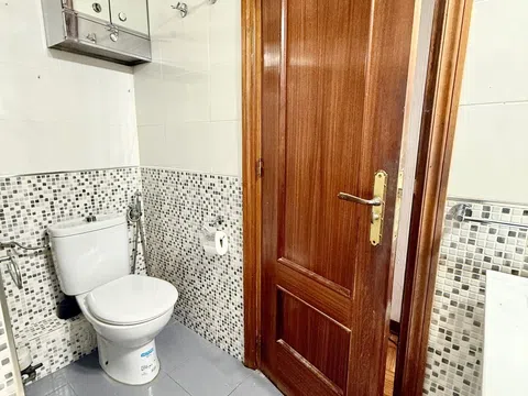 Flat in calle Escocia - Photo 4