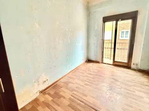 Flat in calle Escocia - Photo 7