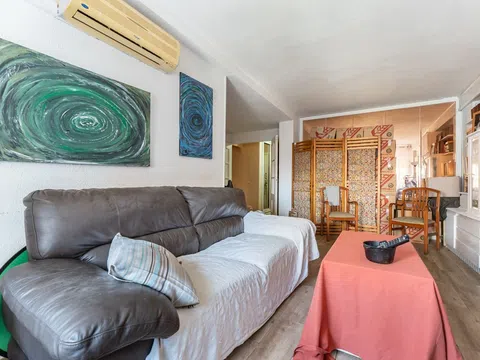 Flat in calle de las Islas Cíes - Photo 2