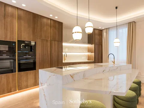 Flat in calle de Argensola - Photo 12
