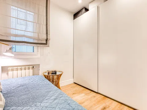 Flat in calle de Manuel Cortina - Photo 19