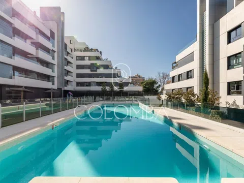 Flat in avenida de las Piceas, 12 - Photo 2