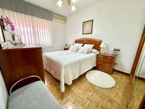 Flat in calle de Juan Pradillo - Photo 12