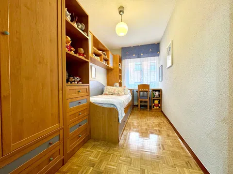 Flat in calle de Juan Pradillo - Photo 15