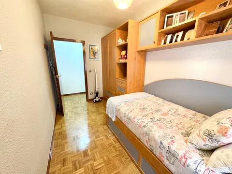 Flat in calle de Juan Pradillo - Photo 17