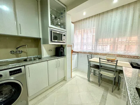 Flat in calle de Juan Pradillo - Photo 4
