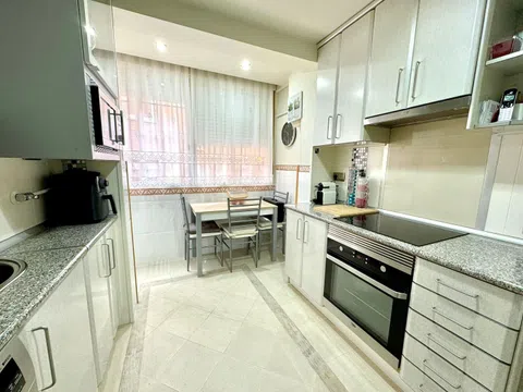 Flat in calle de Juan Pradillo - Photo 5