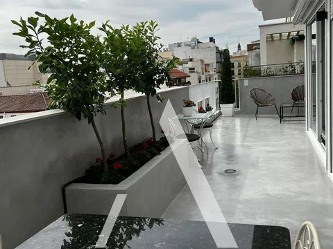 Penthouse in calle de Martín de los Heros - Photo 3
