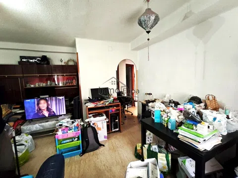 Flat in calle de Álava - Photo 6