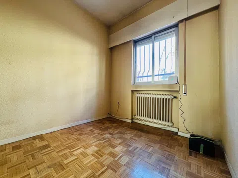 Flat in calle de La Solana de Opañel - Photo 14
