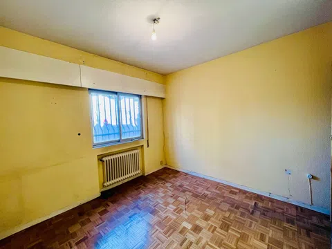 Flat in calle de La Solana de Opañel - Photo 19