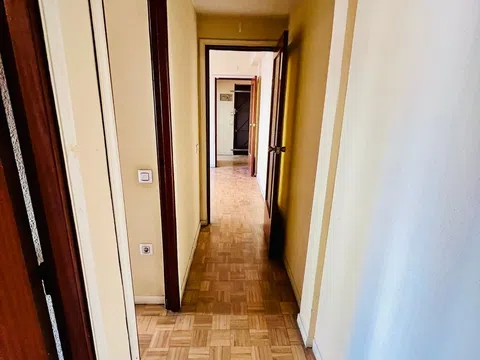 Flat in calle de La Solana de Opañel - Photo 20