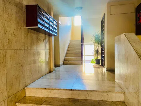 Flat in calle de La Solana de Opañel - Photo 3