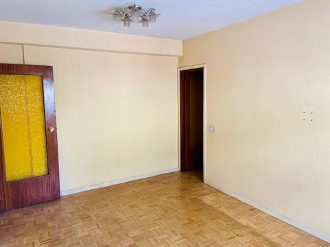 Flat in calle de La Solana de Opañel - Photo 9