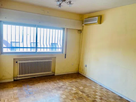 Flat in calle de La Solana de Opañel - Photo 10