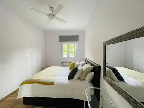 Flat in calle Aeronave - Photo 1
