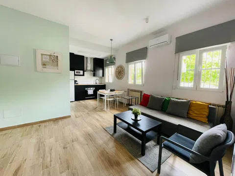 Flat in calle Aeronave - Photo 11
