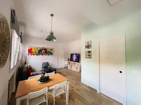 Flat in calle Aeronave - Photo 18