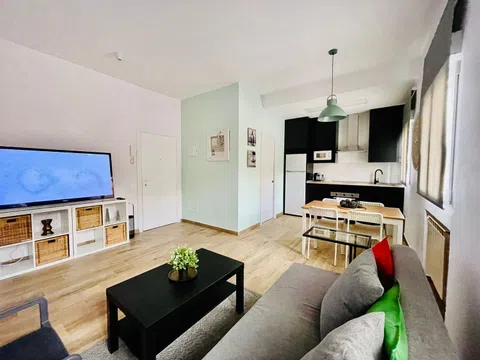 Flat in calle Aeronave - Photo 4