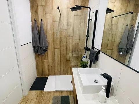 Flat in calle Aeronave - Photo 7