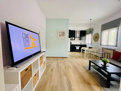 Flat in calle Aeronave - Photo 10