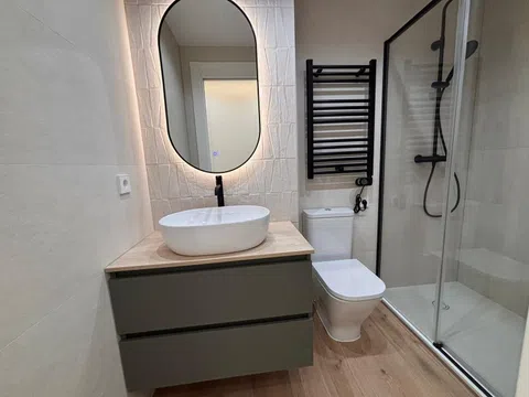 Flat in calle de Valle Inclán - Photo 13