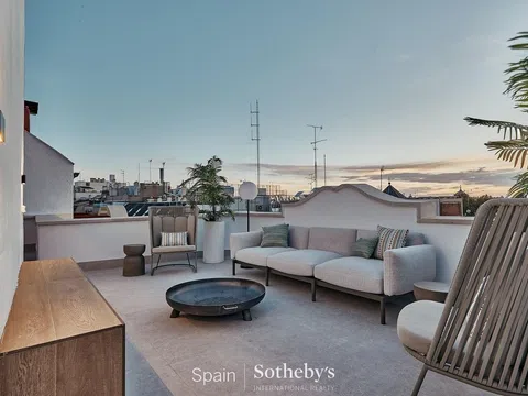 Flat in calle de Leganitos - Photo 5