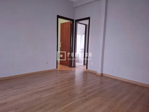 Flat in avenida del Cardenal Herrera Oria - Photo 2