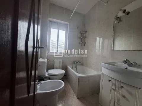 Flat in avenida del Cardenal Herrera Oria - Photo 20