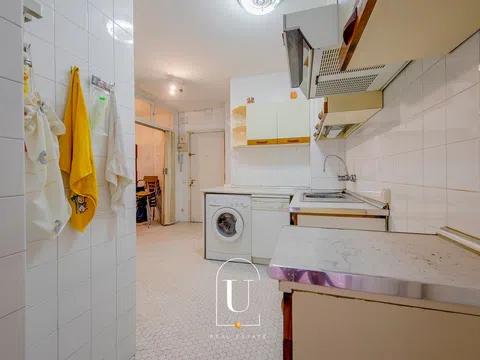 Flat in calle de Andrés Borrego - Photo 13