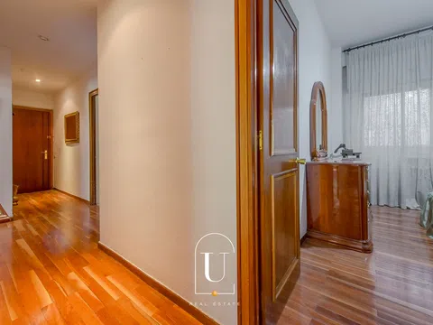 Flat in calle de Andrés Borrego - Photo 7