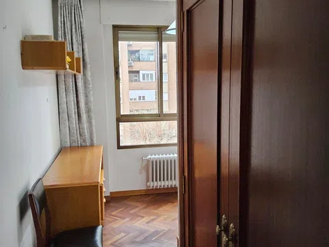 Flat in CL Santiago De Compostela - Photo 16