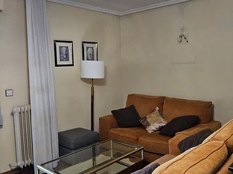 Flat in CL Santiago De Compostela - Photo 5