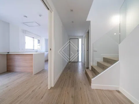 Semi-detached house - Photo 11
