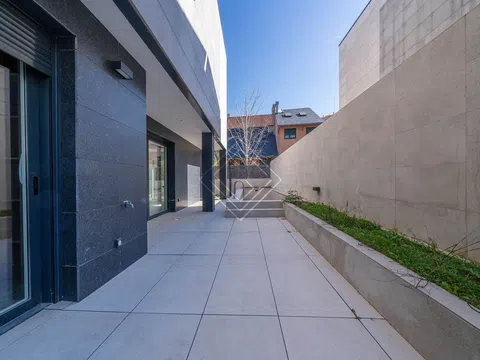 Semi-detached house - Photo 5