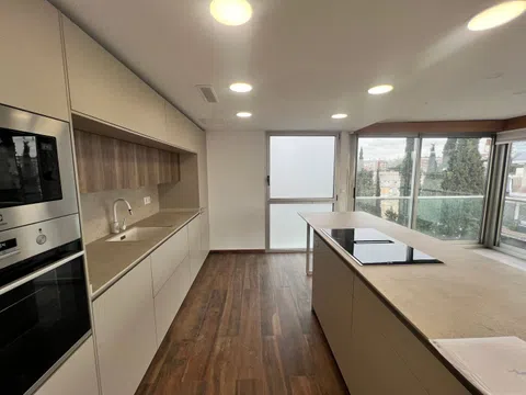 Penthouse in calle del Genil - Photo 7