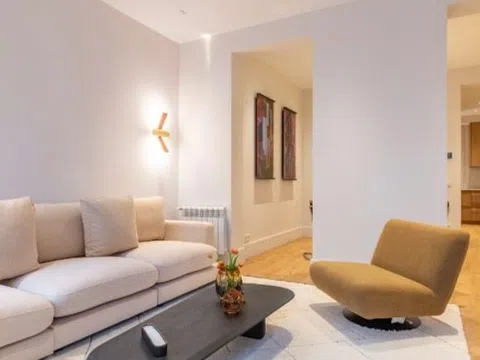 Flat in calle de Castelló - Photo 4