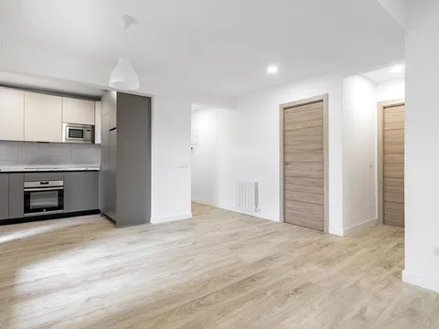 Flat in calle de Jesús del Gran Poder - Photo 1