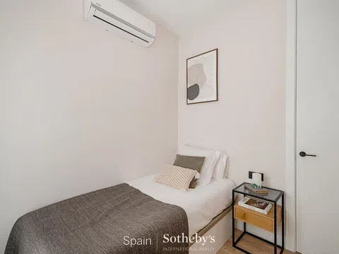 Flat in calle de la Montera - Photo 8