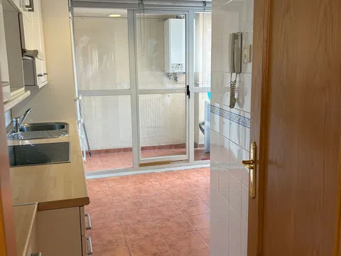 Flat in calle del Alcalde Redondo Aceña - Photo 4