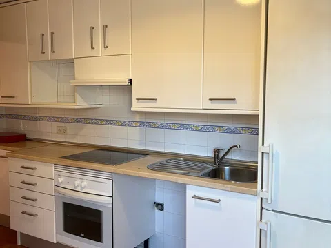 Flat in calle del Alcalde Redondo Aceña - Photo 5