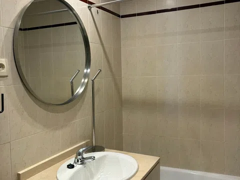 Flat in calle del Alcalde Redondo Aceña - Photo 9