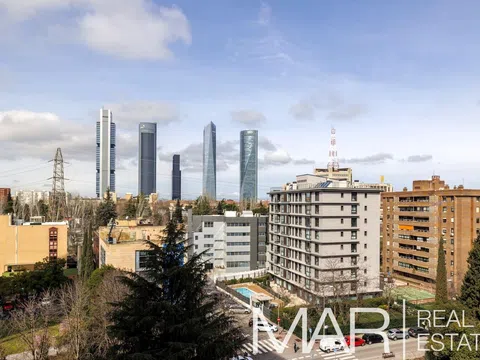 Flat in avenida de Burgos - Photo 18