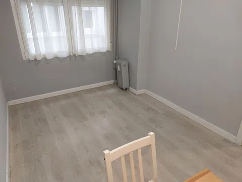 Flat in calle de Valverde - Photo 3